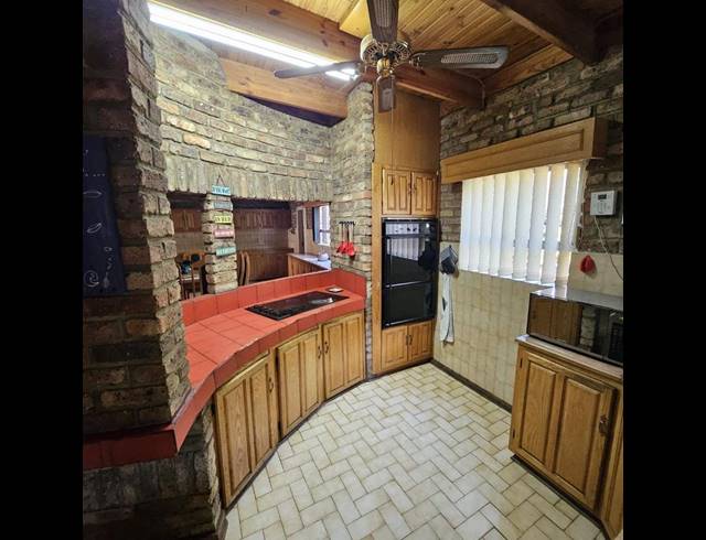 4 BEDROOM HOUSE FOR SALE IN VANDERBIJLPARK SE 3